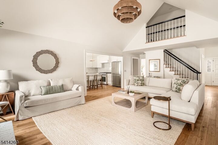 Property Photo:  15 Squirrel Run  NJ 07960 