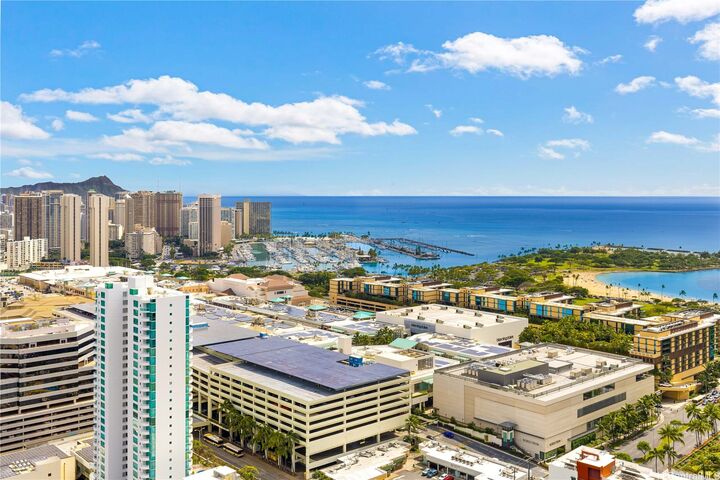Property Photo:  1288 Kapiolani Boulevard I4406  HI 96814 