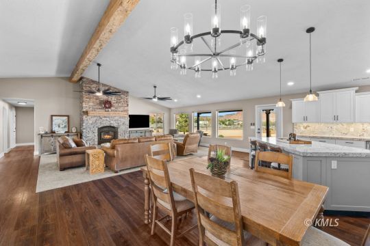 Property Photo:  898 W Grand Canyon Dr  UT 84741 