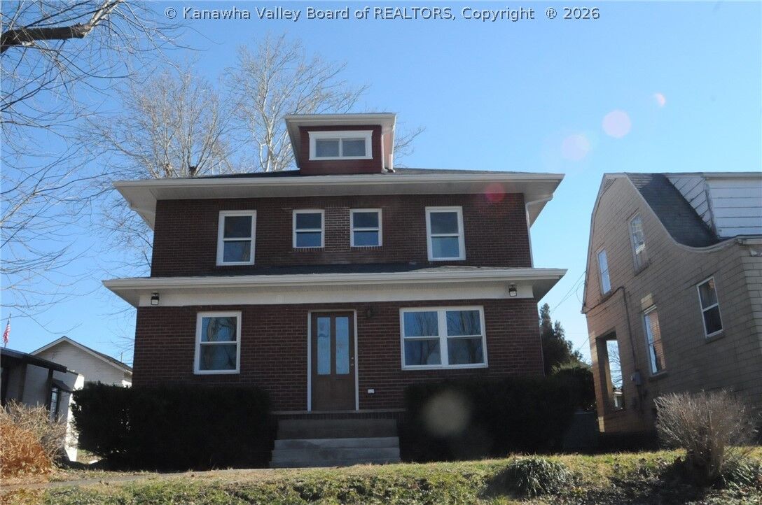 Property Photo:  1812 Cliffview Avenue  WV 25387 