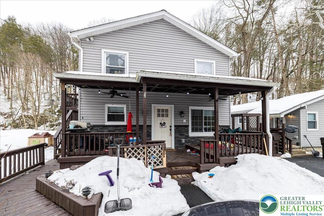 Property Photo: 622 Creek Road PA 18014