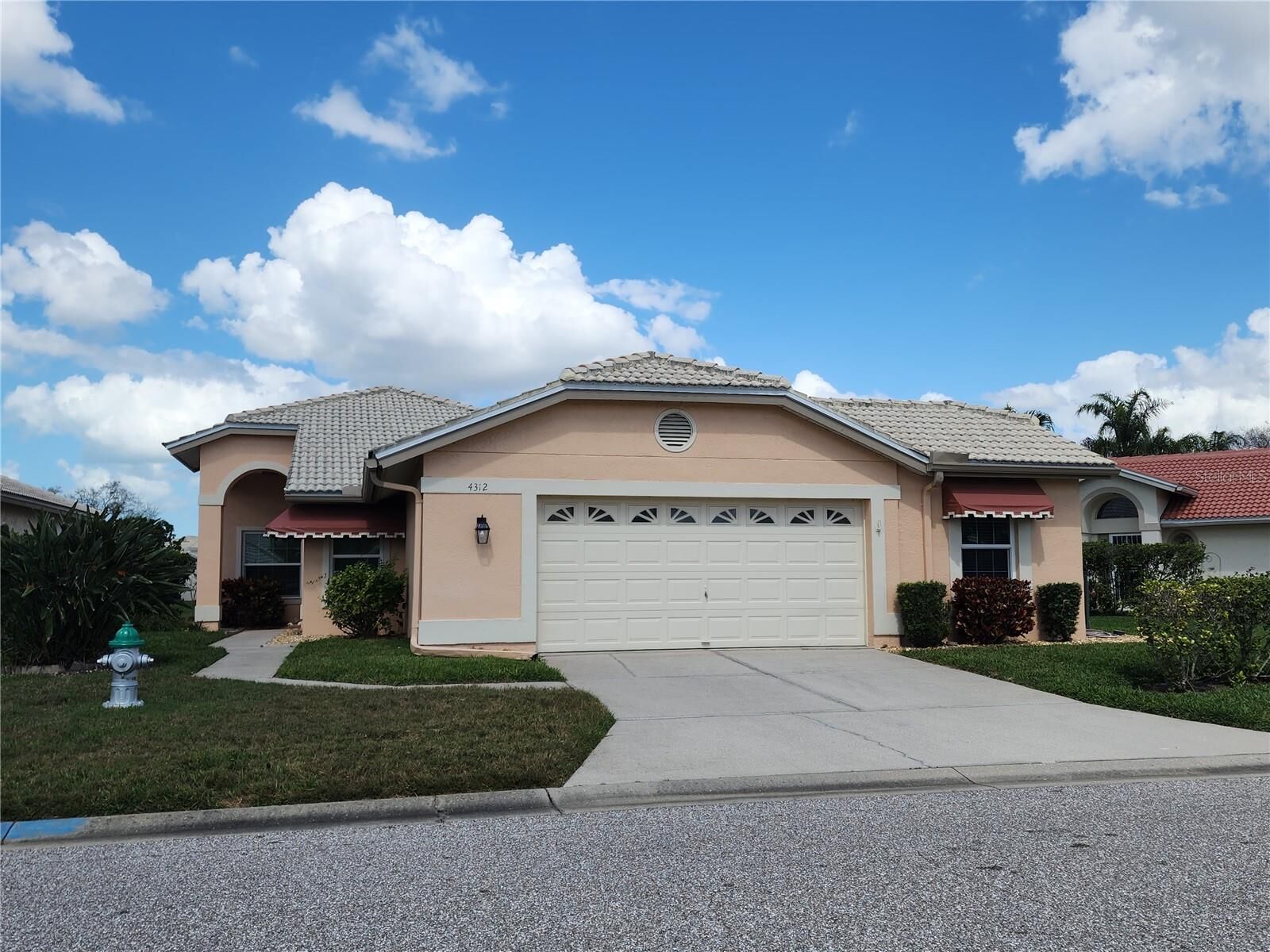Property Photo:  4312 Muirfield Drive  FL 34210 