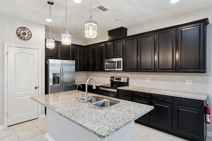 Property Photo:  15533 Murcott Blossom Boulevard  FL 34787 