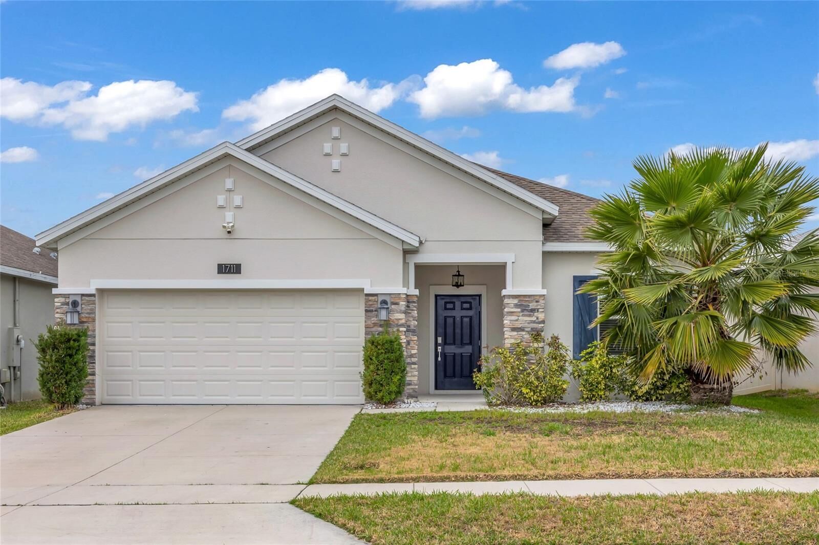 Property Photo:  1711 Chatsworth Circle  FL 34771 
