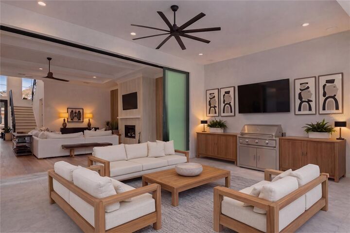 Property Photo: 4304 W Jetton Avenue FL 33629