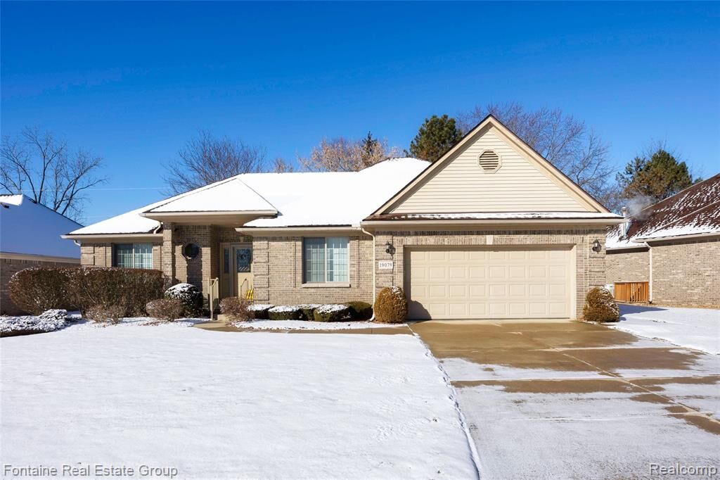 Property Photo: 19079 Shay Court MI 48152 4122