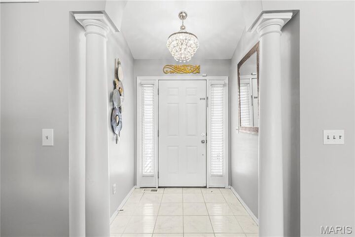 Property Photo:  7 Country Lane Court  MO 63033 