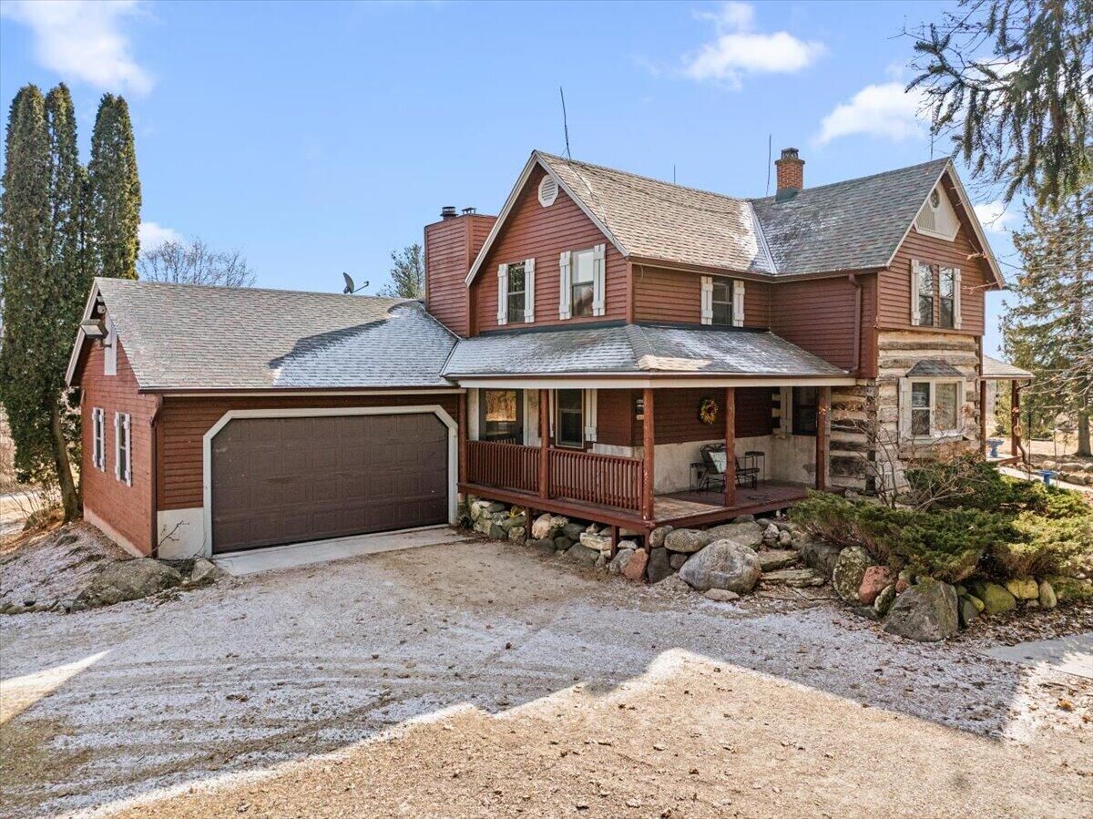 Property Photo:  2666 Jackson Dr  WI 53037 