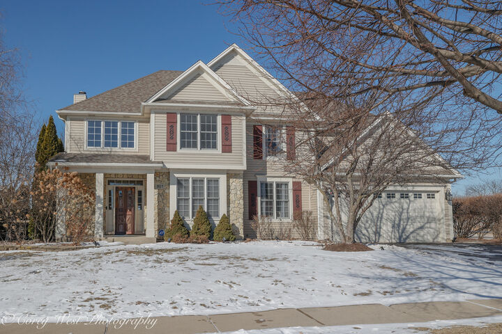 Property Photo:  801 Citizen Avenue  IL 60119 