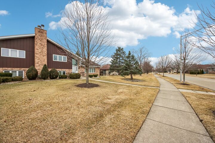 Property Photo:  10515 Eagle Ridge Drive  IL 60467 