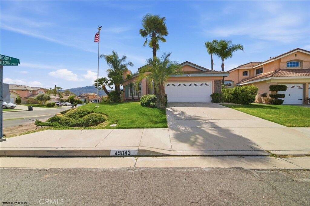 Property Photo: 45043 Corte Alegra CA 92592