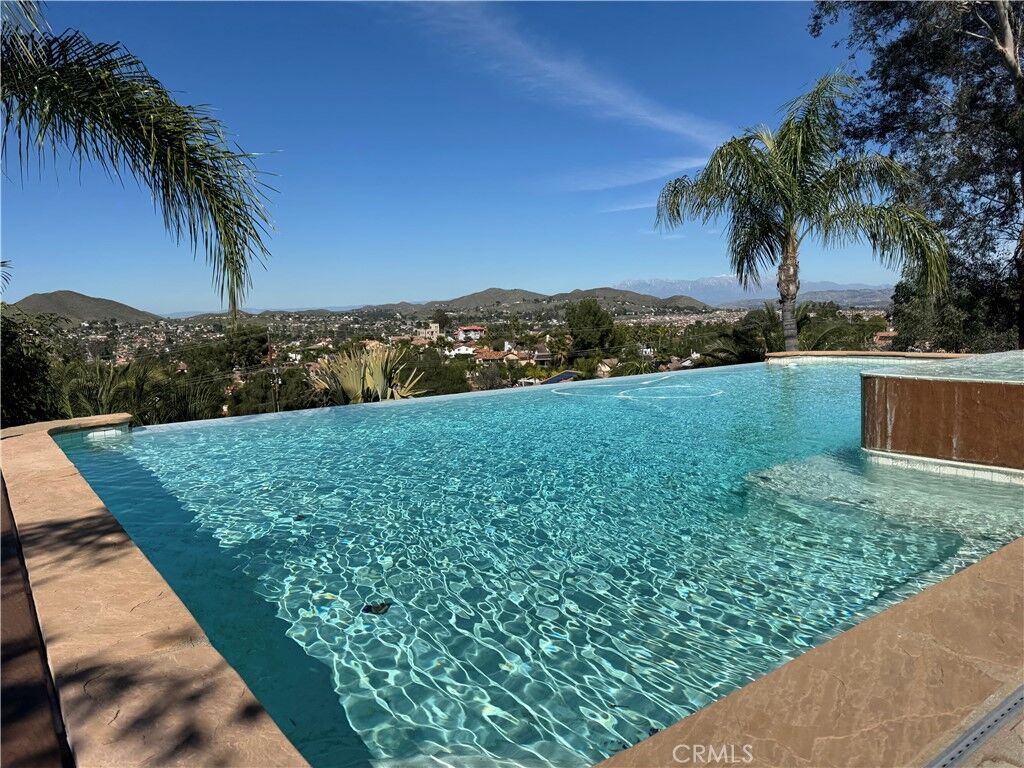 Property Photo: 30861 Blackhorse Drive CA 92587