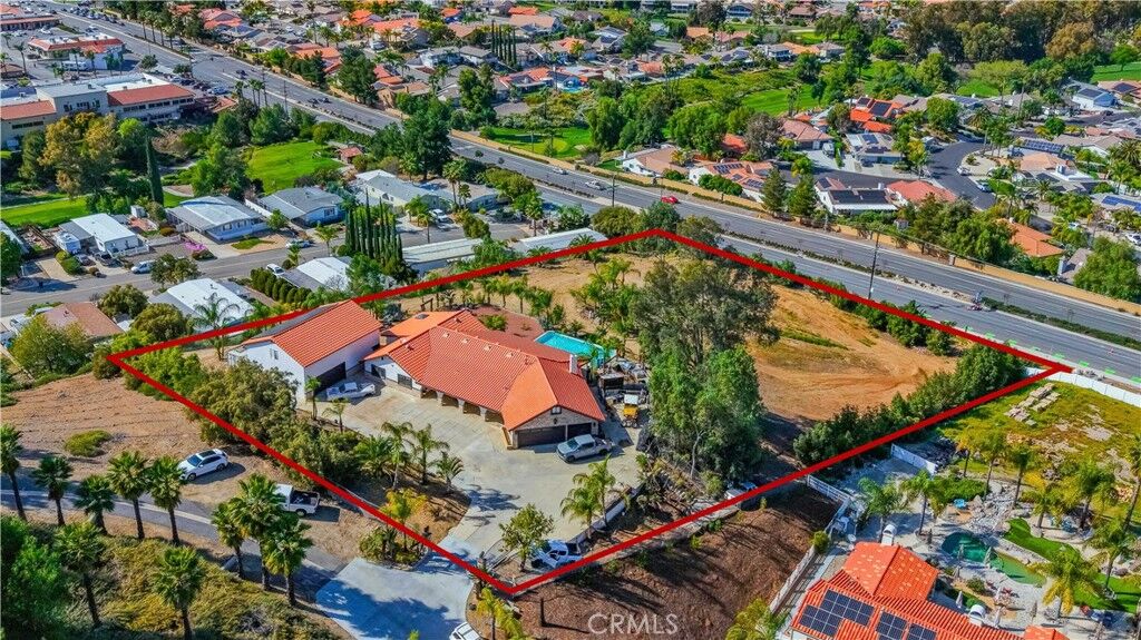 Property Photo: 30861 Blackhorse Drive CA 92587