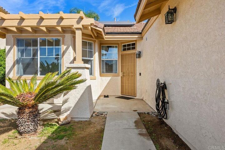 Property Photo:  5028 Avocado Park Way  CA 92028 