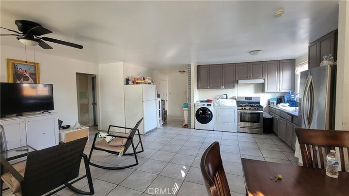 Property Photo:  421 Dalesford  CA 91744 