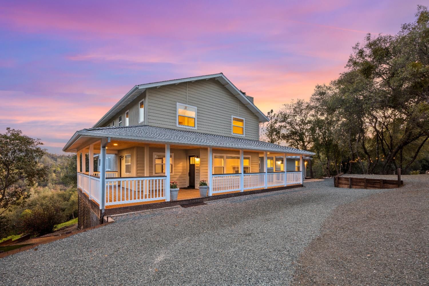 Property Photo:  18450 Sugar Loaf Rd  CA 95642 