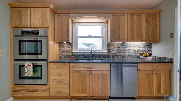 Property Photo:  10312 Essex Drive SW  AL 35803 