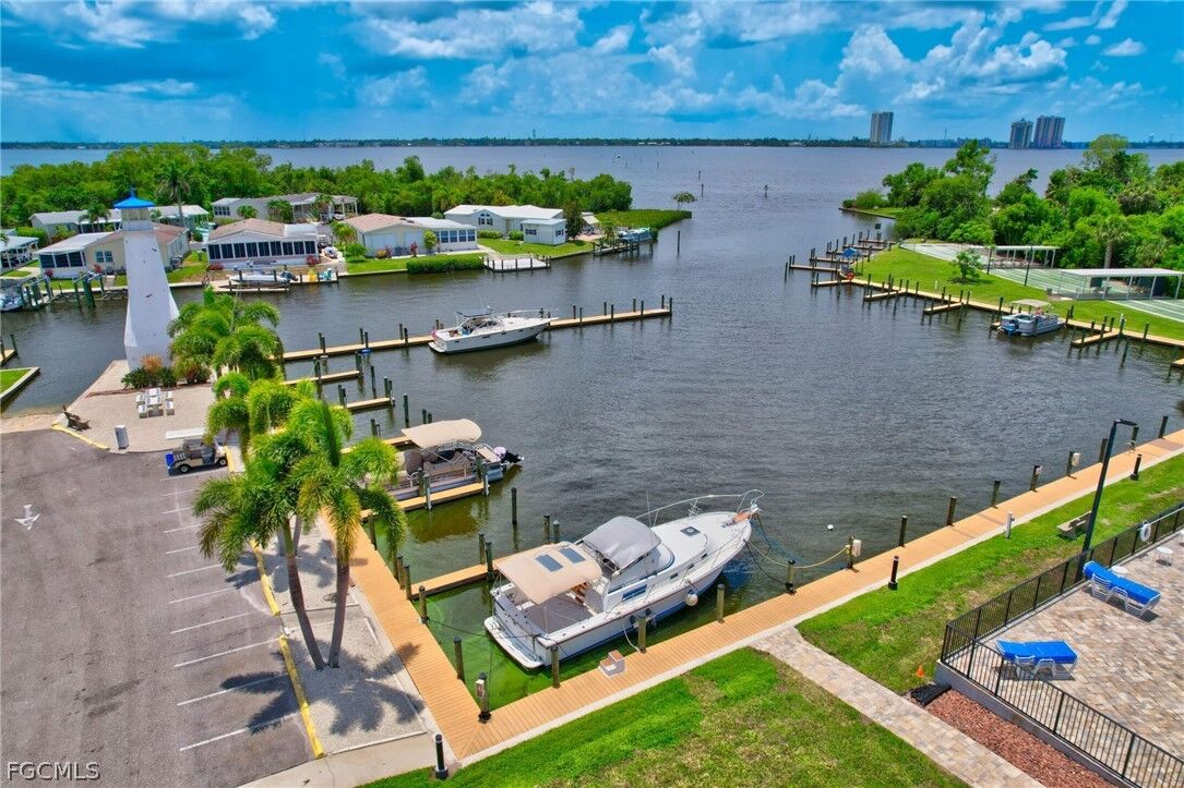 Property Photo:  5554 Sir Walter Way  FL 33917 