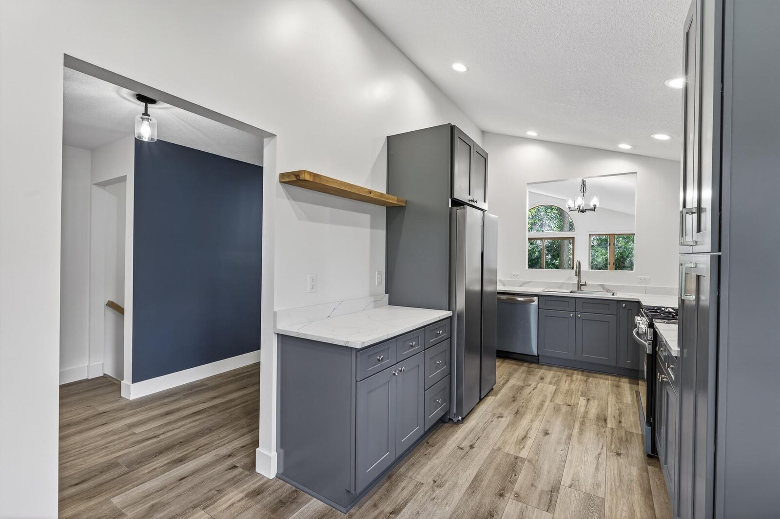 Property Photo:  15153 Cates Lake Drive  MN 55372 