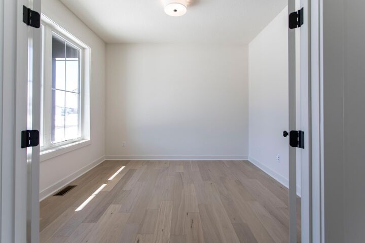 Property Photo:  11158 Kingsview Lane N  MN 55369 