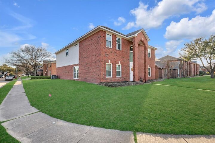 Property Photo:  624 English Oak Drive  TX 75002 