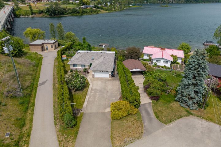 Property Photo: 634 Hysop Place BC V0E 1M0