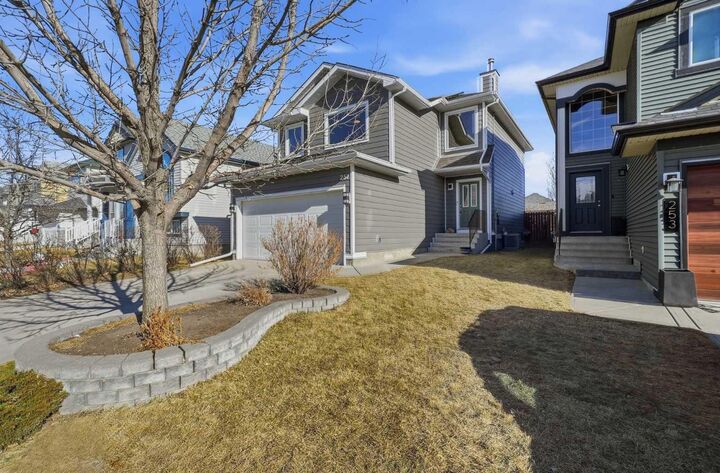Photo de la propriété:  257 Covewood Circle NE  AB T3K 5S8 