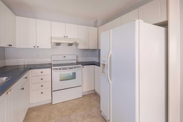 Property Photo: 179 Saddlemead Green NE AB T3J 4M8