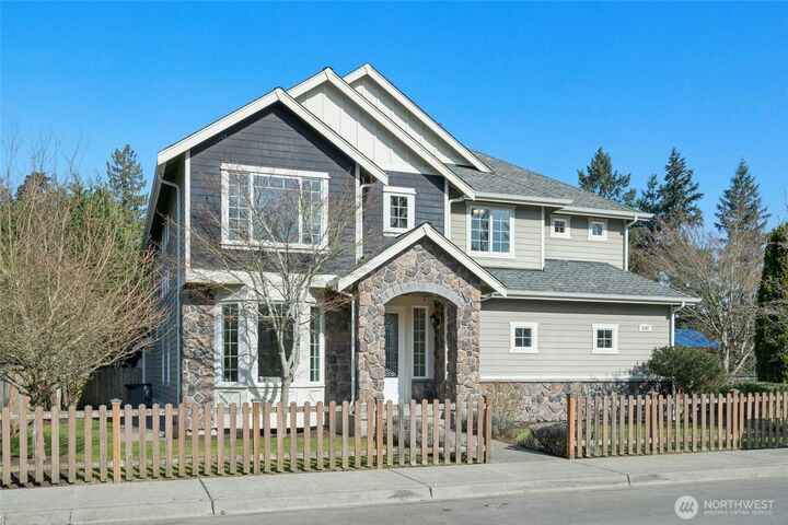 Property Photo:  2302 NE 28th Street  WA 98056 