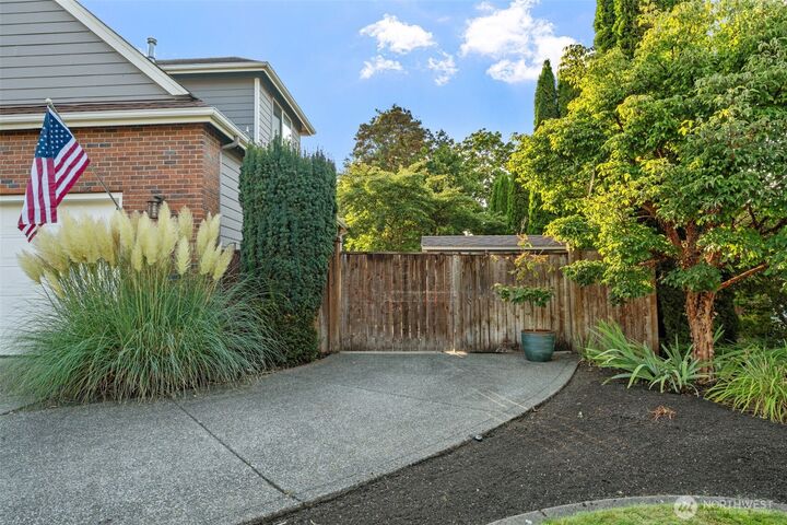 Property Photo: 1702 109th Avenue Ct E WA 98372