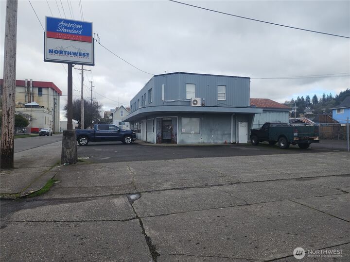 Property Photo: 48 SW Chehalis WA 98532