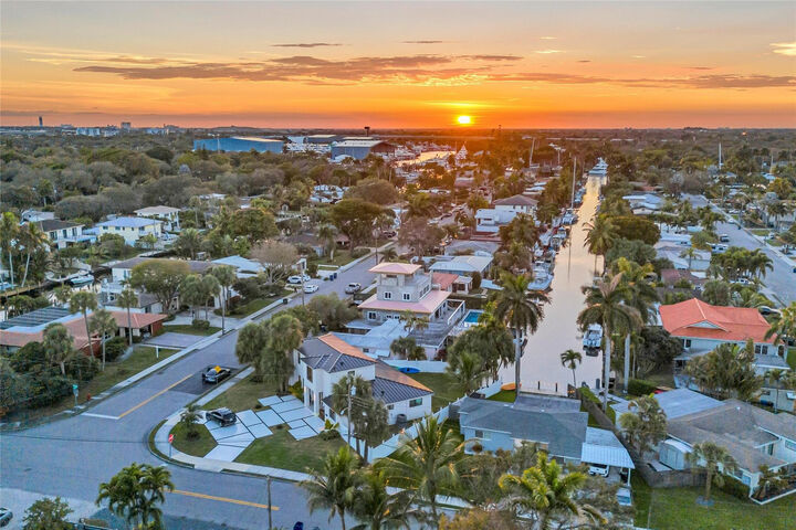 Property Photo:  1001 Orange Isle  FL 33315 