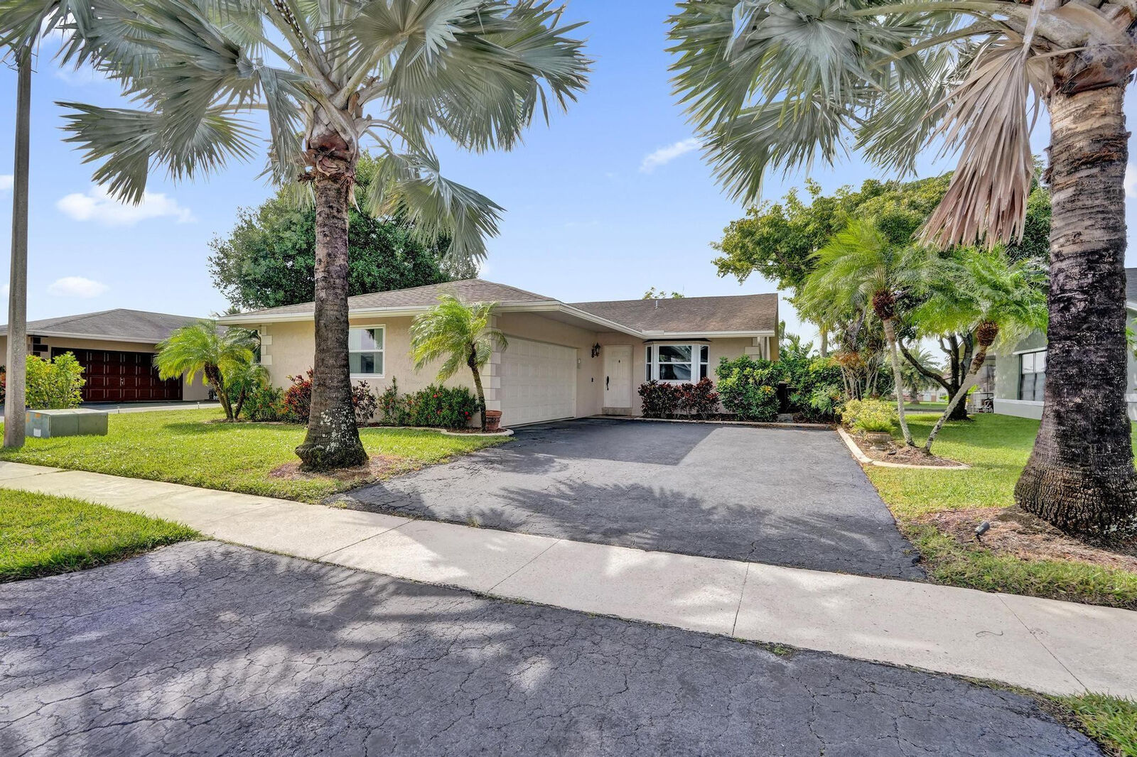 Property Photo:  7625 NW 88th Way  FL 33321 