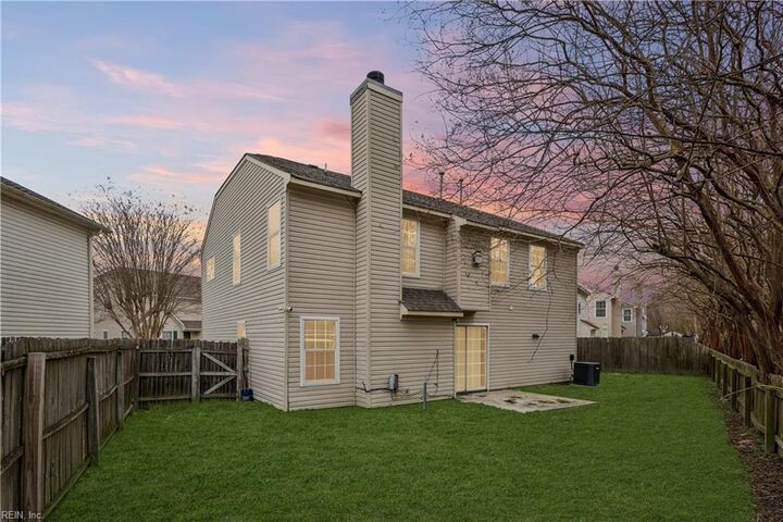 Property Photo:  156 Stoney Ridge Ave  VA 23435 