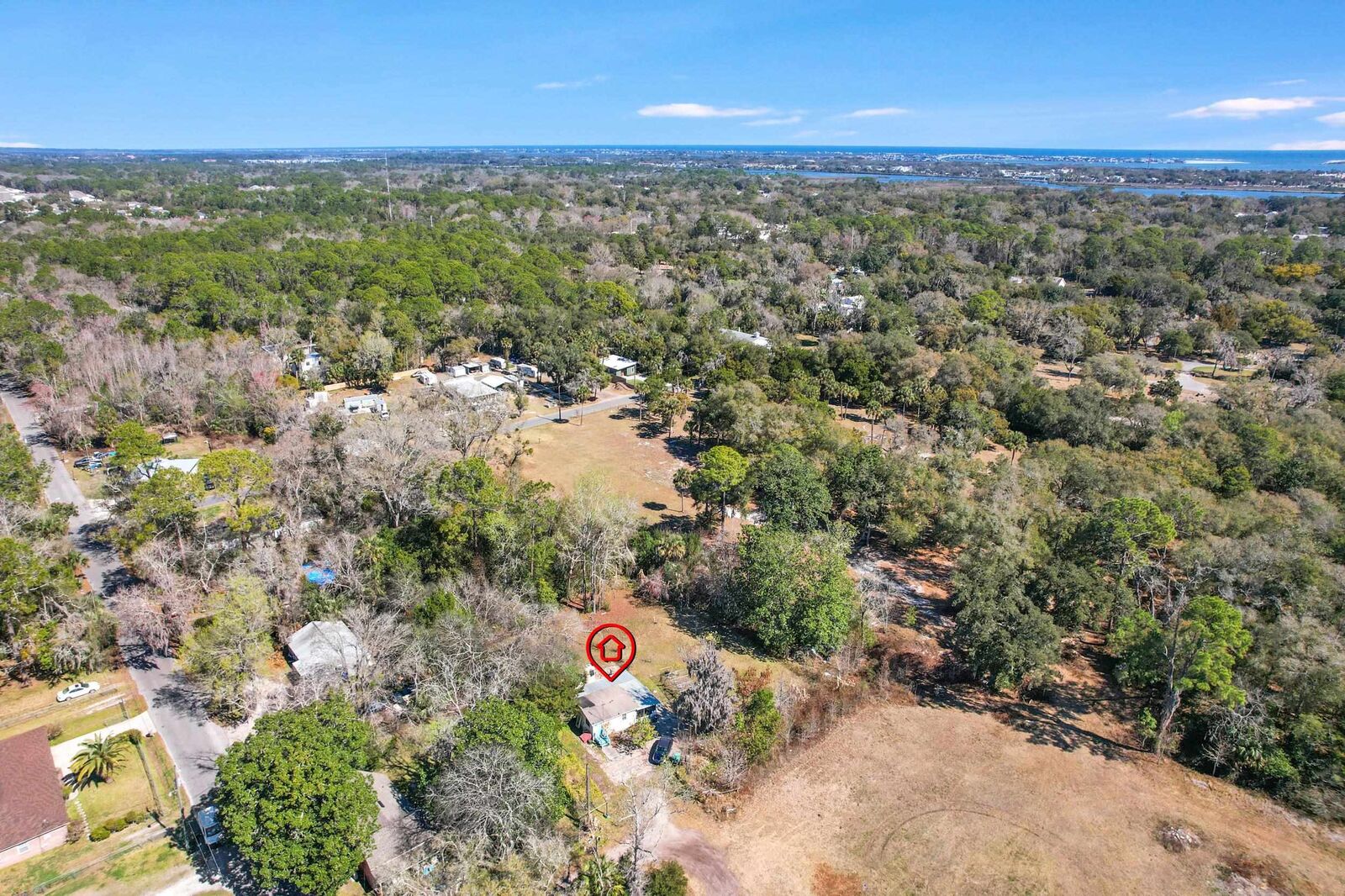 Property Photo: 749 John St FL 32084