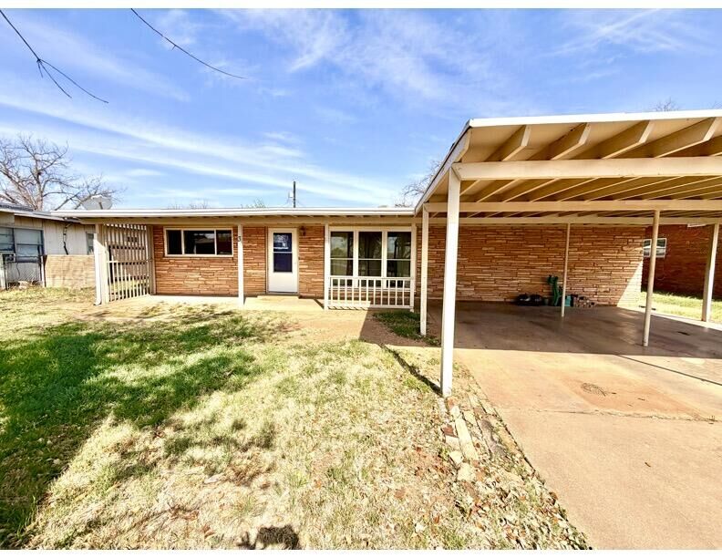 Property Photo: 30 Clare Drive TX 76904