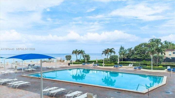 Property Photo:  3180 S Ocean Dr 1018  FL 33009 