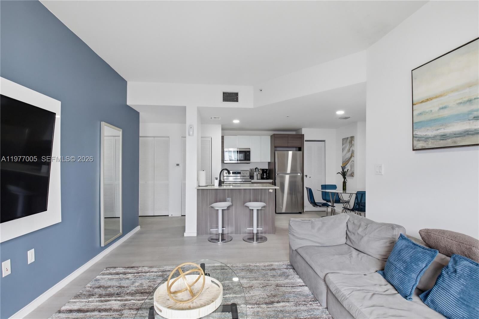 Property Photo:  481 NE 29th St 604  FL 33137 