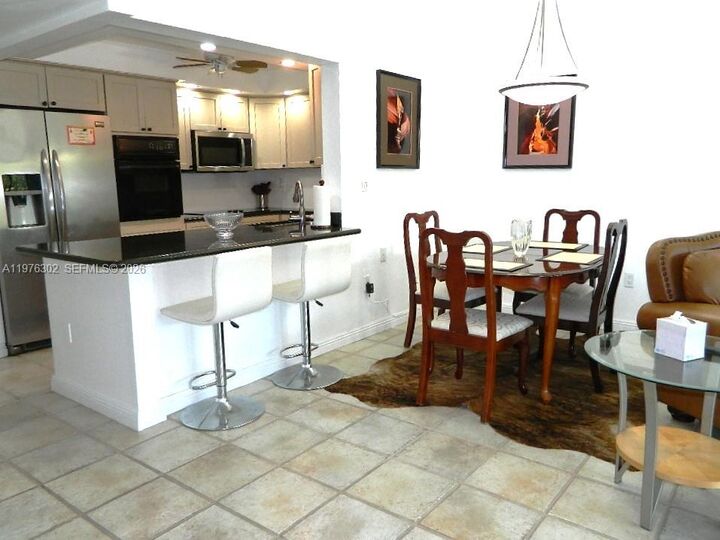 Property Photo:  1201 River Reach Dr 202  FL 33315 