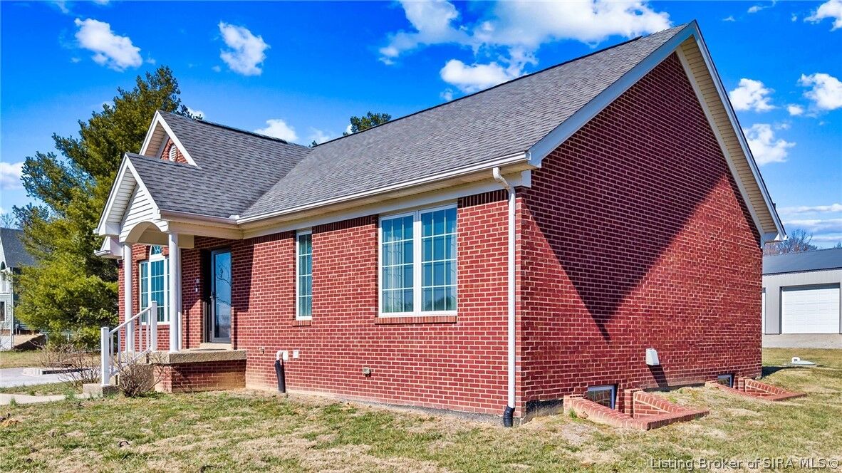 Property Photo: 5605 Saint Johns Road IN 47119