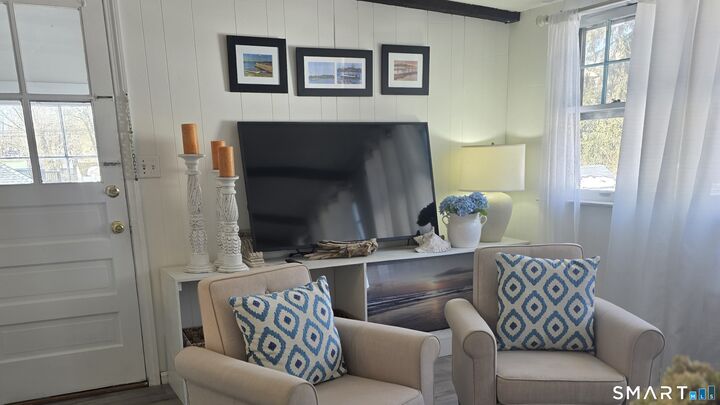 Property Photo:  84 East Main Street  CT 06405 