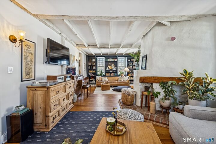 Property Photo:  27 Park Place  CT 06512 