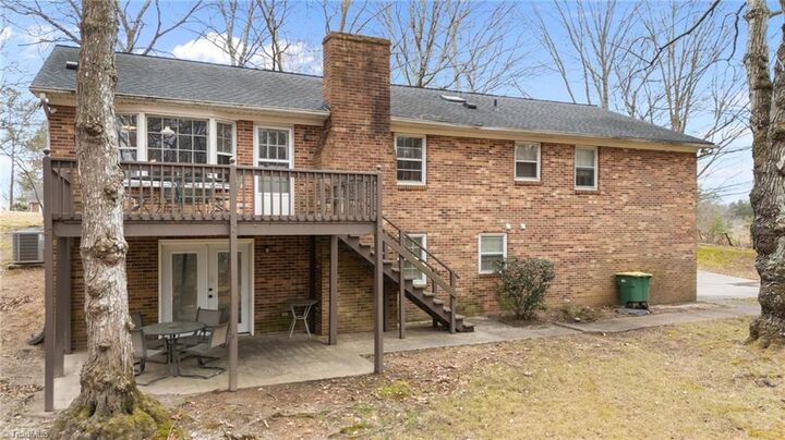 Property Photo:  1709 Brandywine Drive  NC 27012 