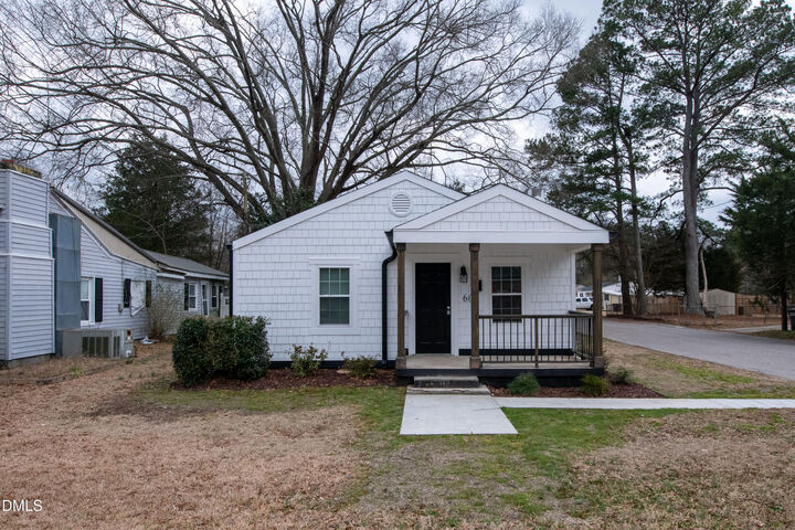 Property Photo:  600 E Lizzie Street  NC 27576 