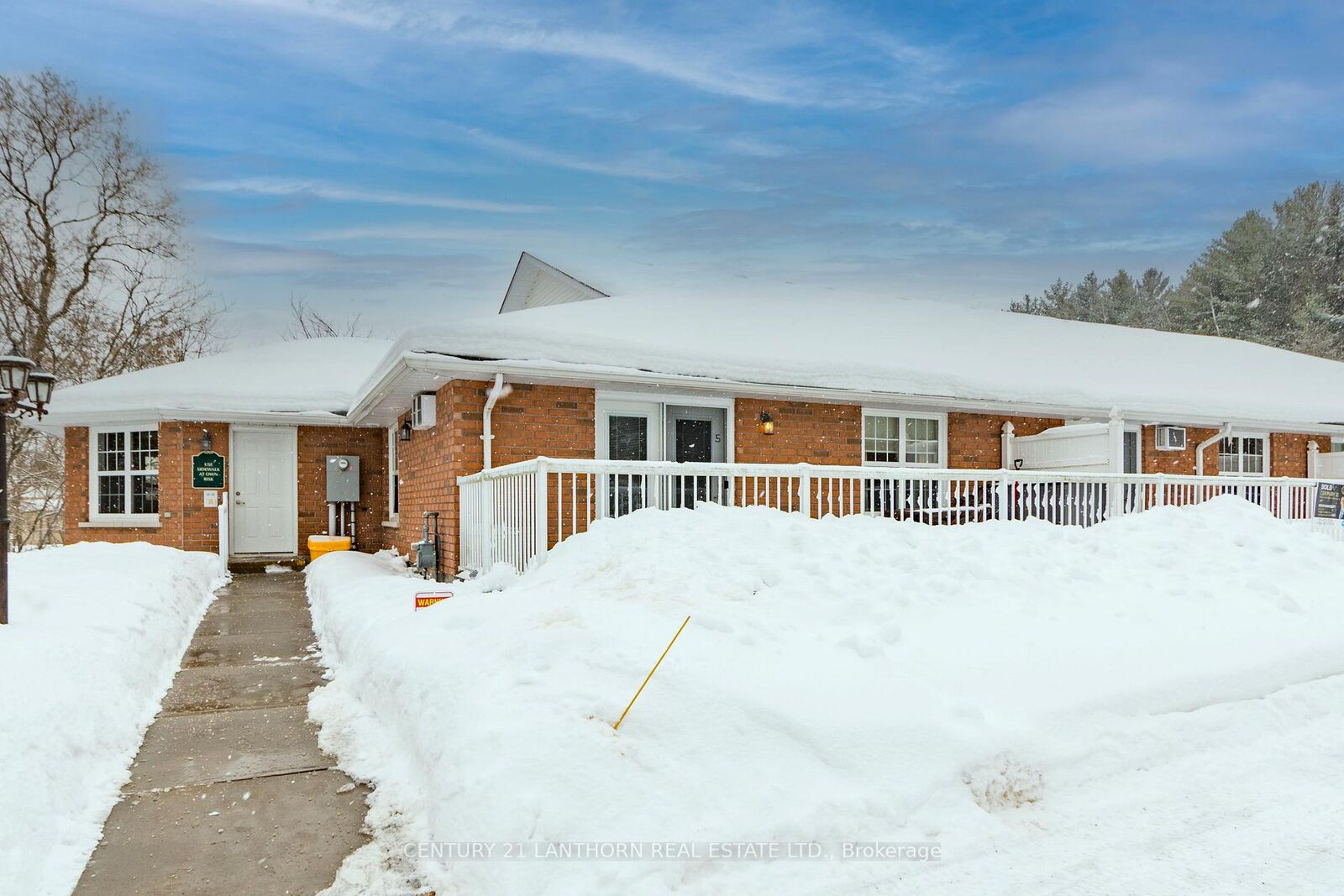Property Photo:  494 Metcalf Street 5  ON K0K 3J0 
