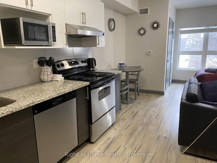 Property Photo: 258A Sunview Street 1710 ON N2L 3V9