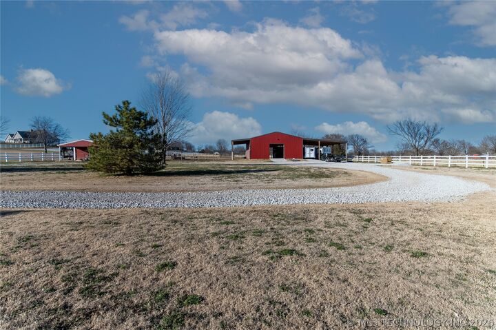 Property Photo:  9225 E 116th Street  OK 74055 