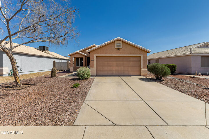 Property Photo:  1925 S Palo Verde Drive  AZ 85120 