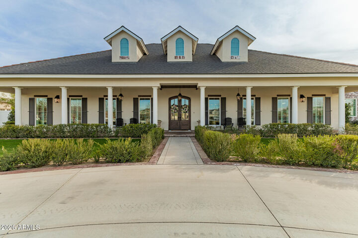 Property Photo:  2035 E Haven Circle S  AZ 85298 