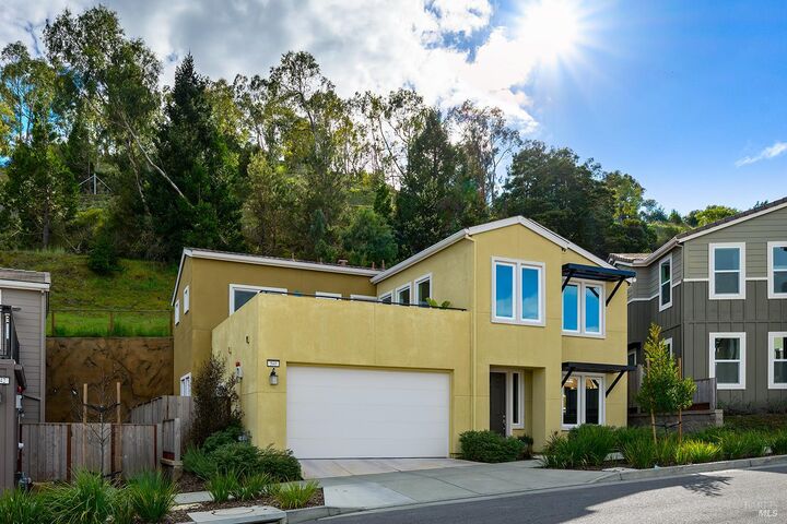 Property Photo:  540 Sapphire Street  CA 94952 